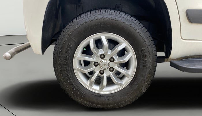 2017 Mahindra TUV300 T8 AMT, Diesel, Automatic, 55,159 km, Right Rear Wheel