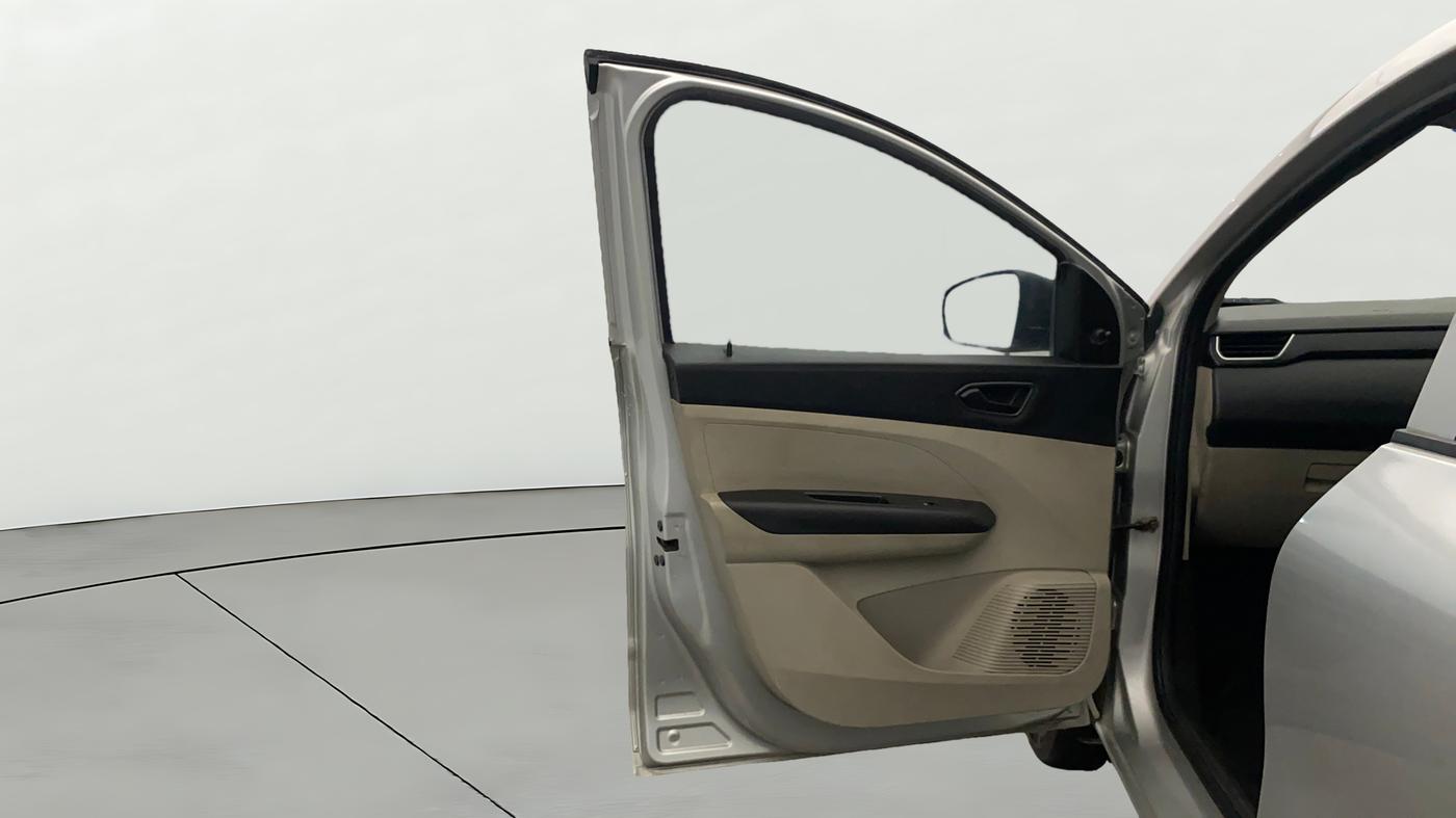 2021 Renault TRIBER RXL MT, Petrol, Manual, 57,390 km, LHS Front Door