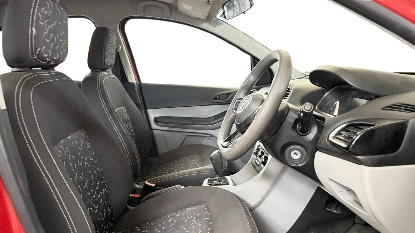 2021 Tata Tiago XTA PETROL, Petrol, Automatic, 49,476 km, Right Side Front Door Cabin