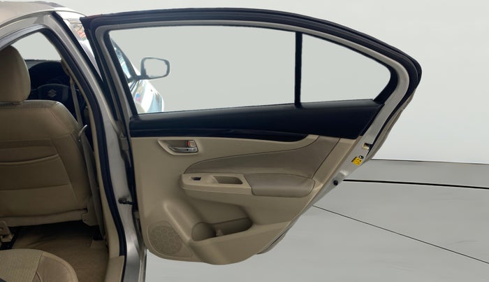 2016 Maruti Ciaz ZXI, Petrol, Manual, 19,342 km, RHS Rear Door