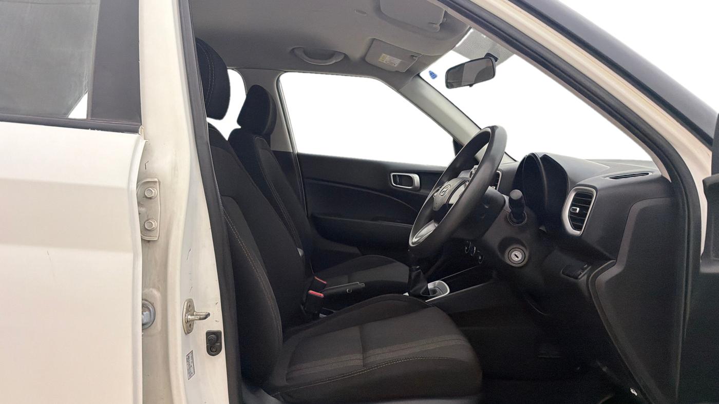 2021 Hyundai VENUE S 1.2, Petrol, Manual, 52,591 km, Right Side Front Door Cabin