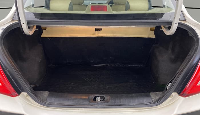 2015 Maruti Swift Dzire VXI, Petrol, Manual, 42,990 km, Boot Open Zoomed View