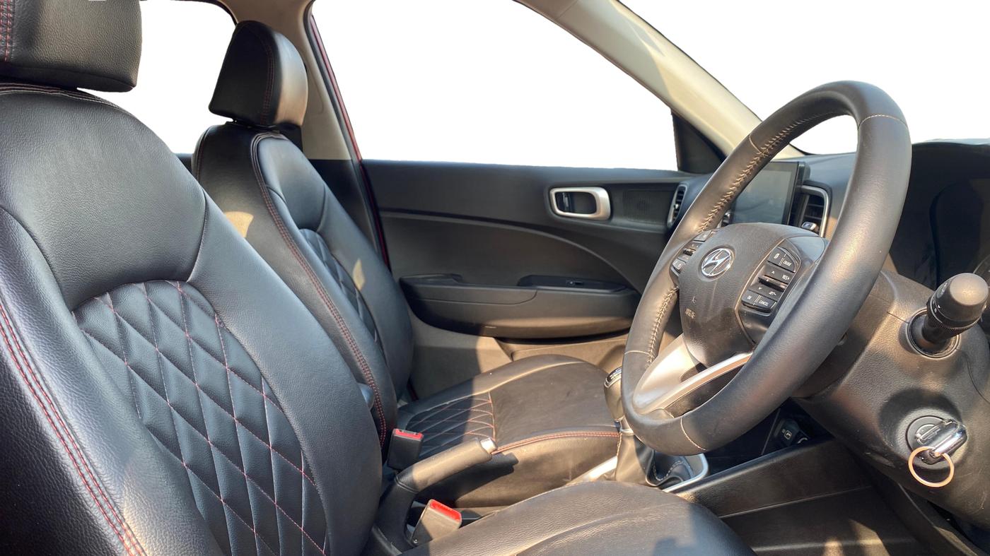 2022 Hyundai VENUE SX 1.0 TURBO IMT, Petrol, Manual, 43,696 km, Right Side Front Door Cabin