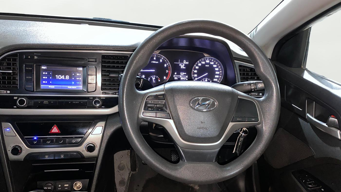 2017 Hyundai New Elantra 2.0 S PETROL, Petrol, Manual, 39,459 km, Steering Wheel Close Up