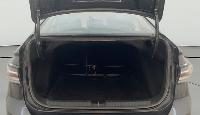 2023 Volkswagen VIRTUS HIGHLINE TSI 1.0 MT, Petrol, Manual, 39,475 km, Boot Open Zoomed View