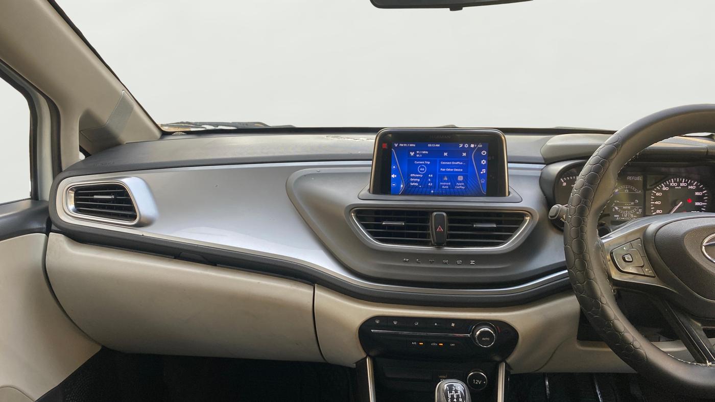 2022 Tata ALTROZ XZ PETROL, Petrol, Manual, 1,12,165 km, Air Conditioner