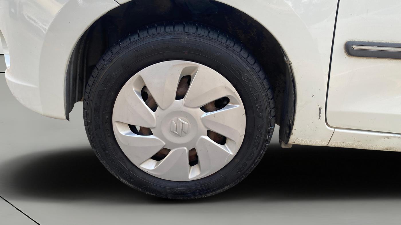 2014 Maruti Celerio ZXI, Petrol, Manual, 91,741 km, Left Front Wheel