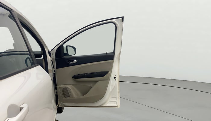 2021 Renault TRIBER RXZ AMT, Petrol, Automatic, 27,286 km, RHS Front Door