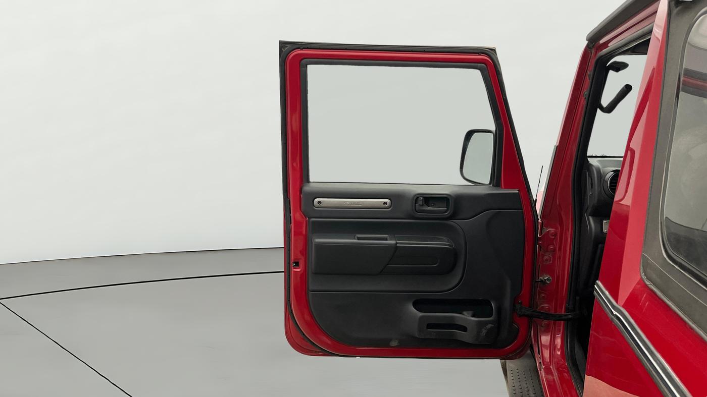 2021 Mahindra Thar LX  P 4WD AT CONVERTIBLE, Petrol, Automatic, 39,461 km, LHS Front Door