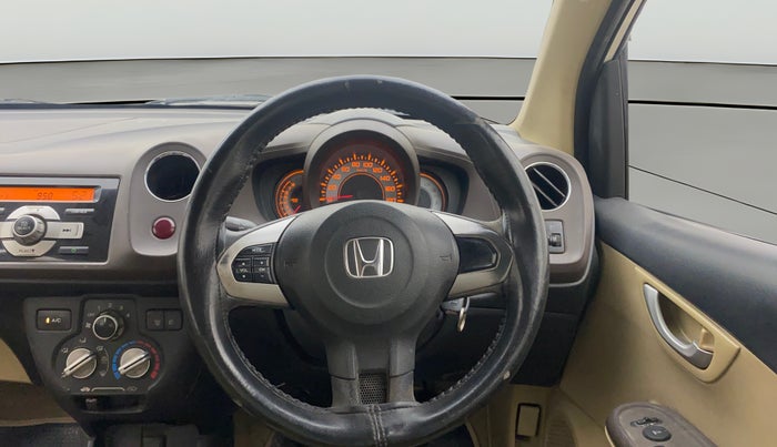 2013 Honda Brio V MT, Petrol, Manual, 1,08,314 km, Steering Wheel Close Up