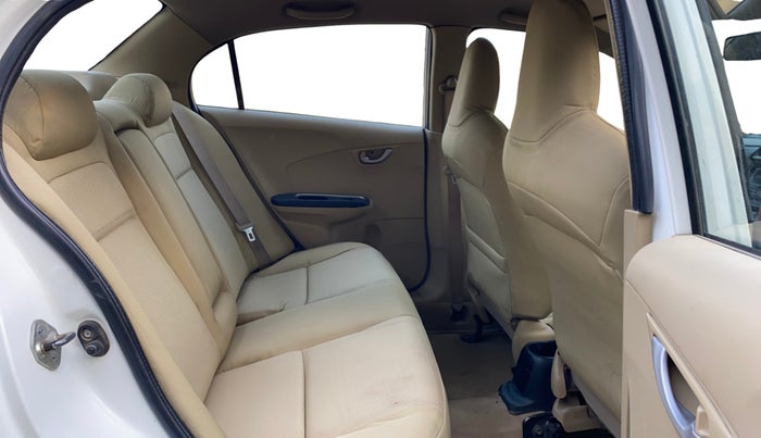 2016 Honda Amaze 1.2L I-VTEC SX, CNG, Manual, 1,08,799 km, Right Side Rear Door Cabin