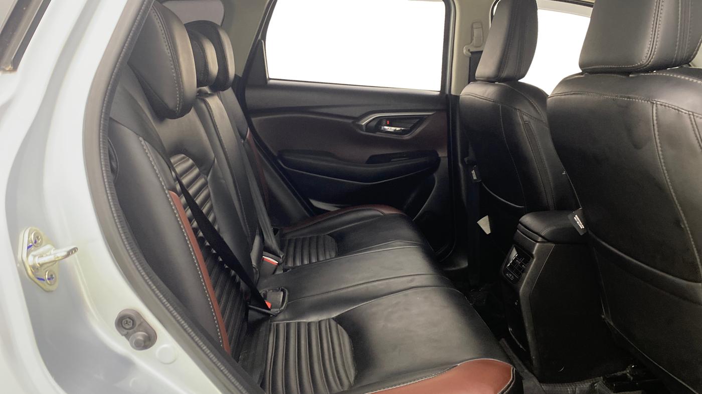 2025 Maruti Grand Vitara DELTA SMART HYBRID, Petrol, Manual, 9,324 km, Right Side Rear Door Cabin
