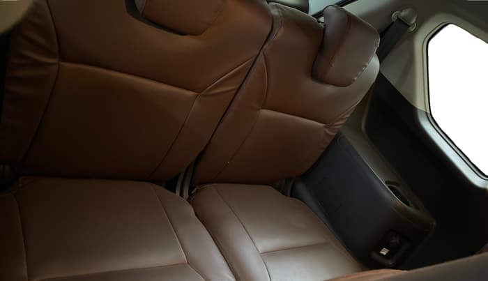 2022 Maruti XL6 ZETA AT, Petrol, Automatic, 58,051 km, Third Seat Row ( optional )