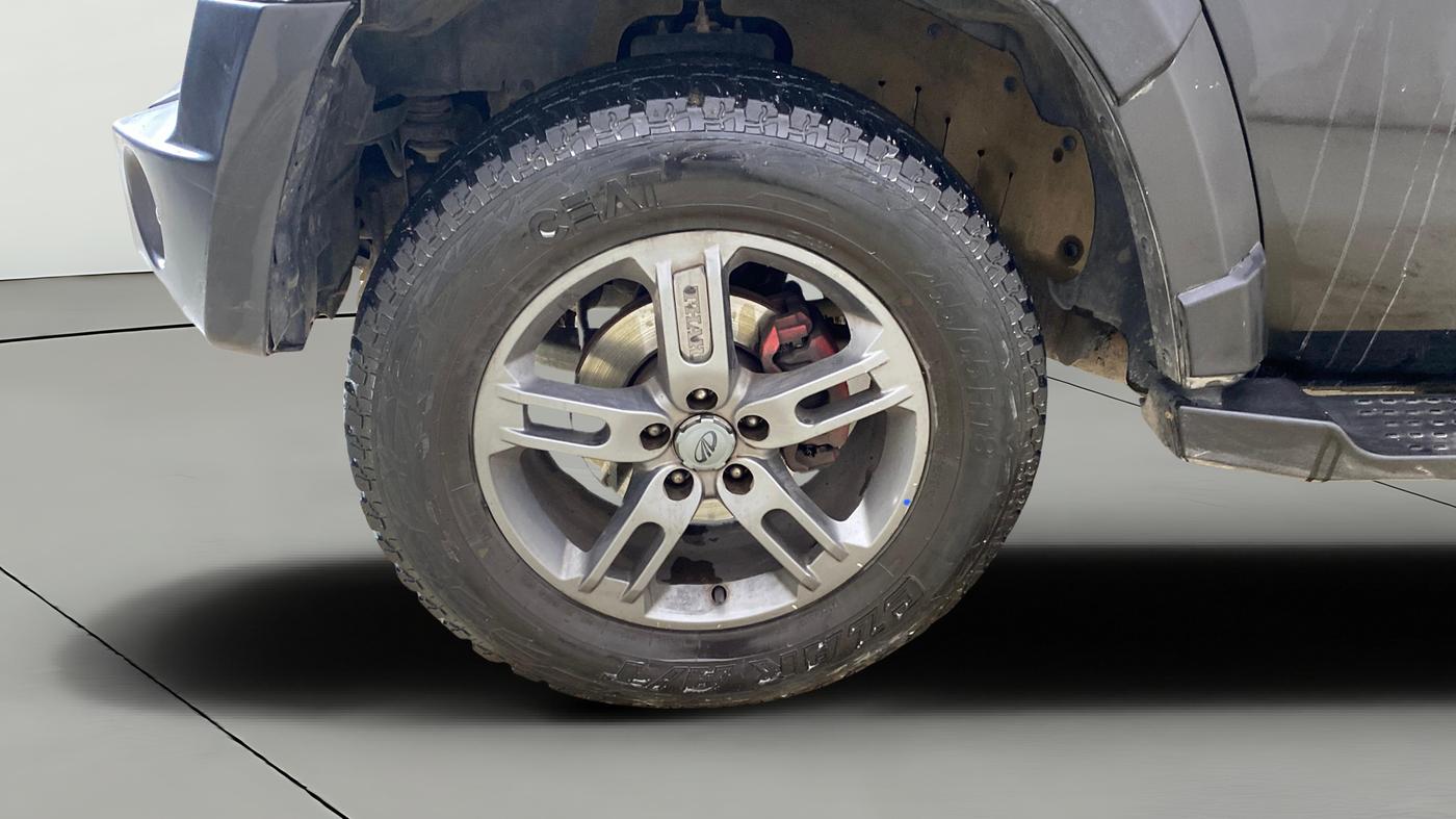 2021 Mahindra Thar LX PETROL HT 4WD AT, Petrol, Automatic, 78,013 km, Left Front Wheel
