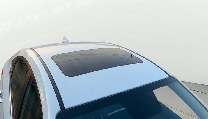 2018 Hyundai Verna 1.6 VTVT SX O, Petrol, Manual, 75,339 km, Roof