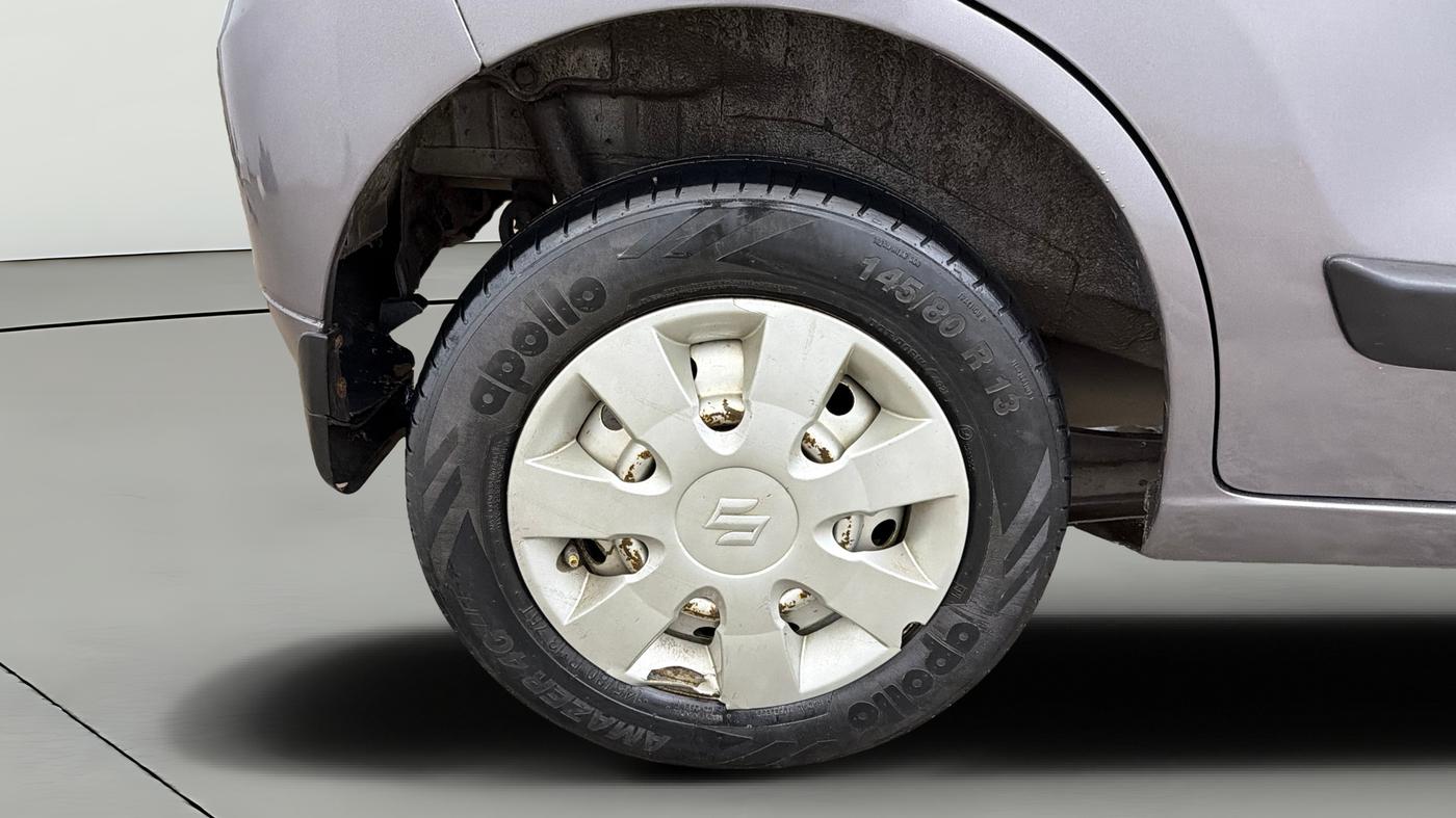2017 Maruti Wagon R 1.0 LXI CNG, CNG, Manual, 98,043 km, Right Rear Wheel