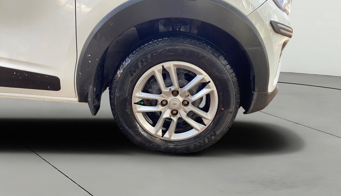 2021 Renault TRIBER RXT, Petrol, Manual, 50,726 km, Left Front Wheel