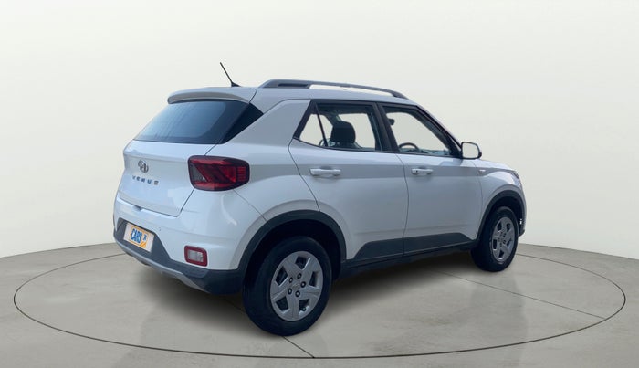 2020 Hyundai VENUE S 1.2, Petrol, Manual, 29,129 km, Right Back Diagonal