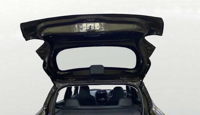 2023 Renault Kwid RXT 1.0, Petrol, Manual, 17,813 km, Boot Door Open