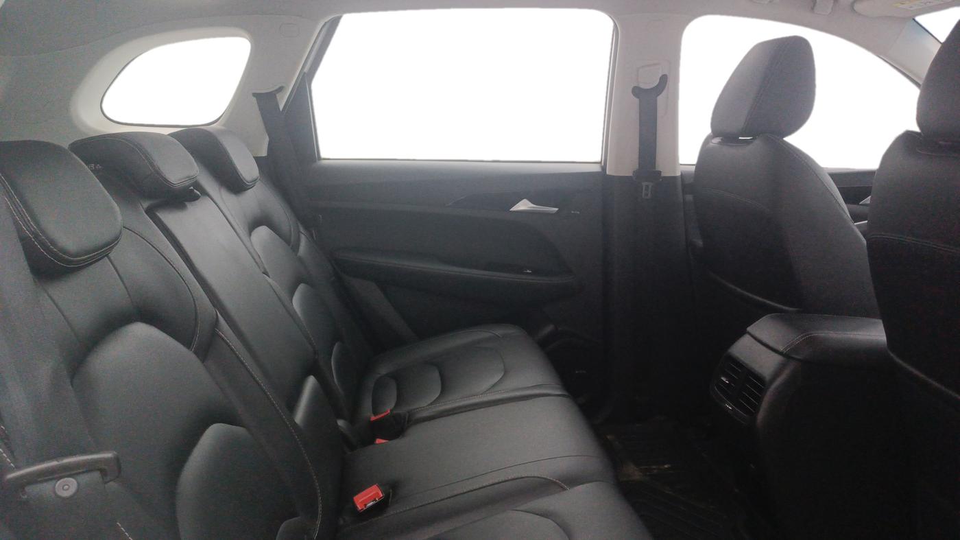 2019 MG HECTOR SHARP 1.5 DCT PETROL, Petrol, Automatic, 32,825 km, Right Side Rear Door Cabin