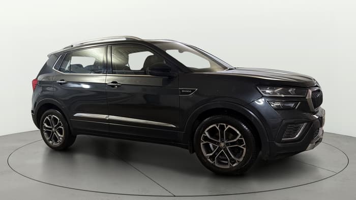 2021 Skoda KUSHAQ STYLE 1.0L TSI AT, Petrol, Automatic, 1,10,957 km, Right Front Diagonal