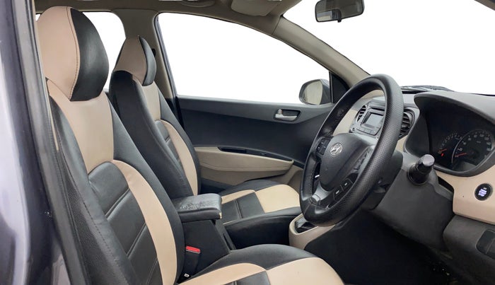 2015 Hyundai Grand i10 ASTA AT 1.2 KAPPA VTVT, Petrol, Automatic, 1,16,432 km, Right Side Front Door Cabin