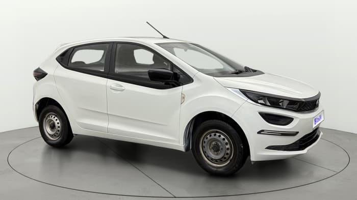 2023 Tata ALTROZ XE PLUS PETROL, Petrol, Manual, 39,580 km, Right Front Diagonal
