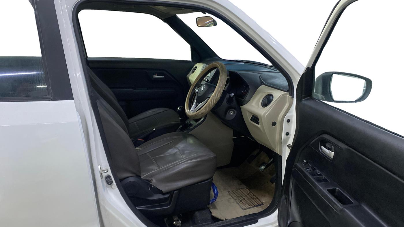 2022 Maruti New Wagon-R VXI (O) 1.2, Petrol, Manual, 41,918 km, Right Side Front Door Cabin