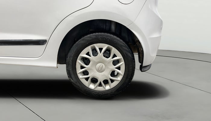 2015 Ford Figo ZXI 1.2 PETROL, Petrol, Manual, 94,037 km, Left Rear Wheel