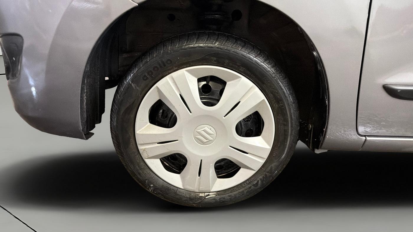 2017 Maruti Wagon R 1.0 VXI, Petrol, Manual, 28,201 km, Left Front Wheel