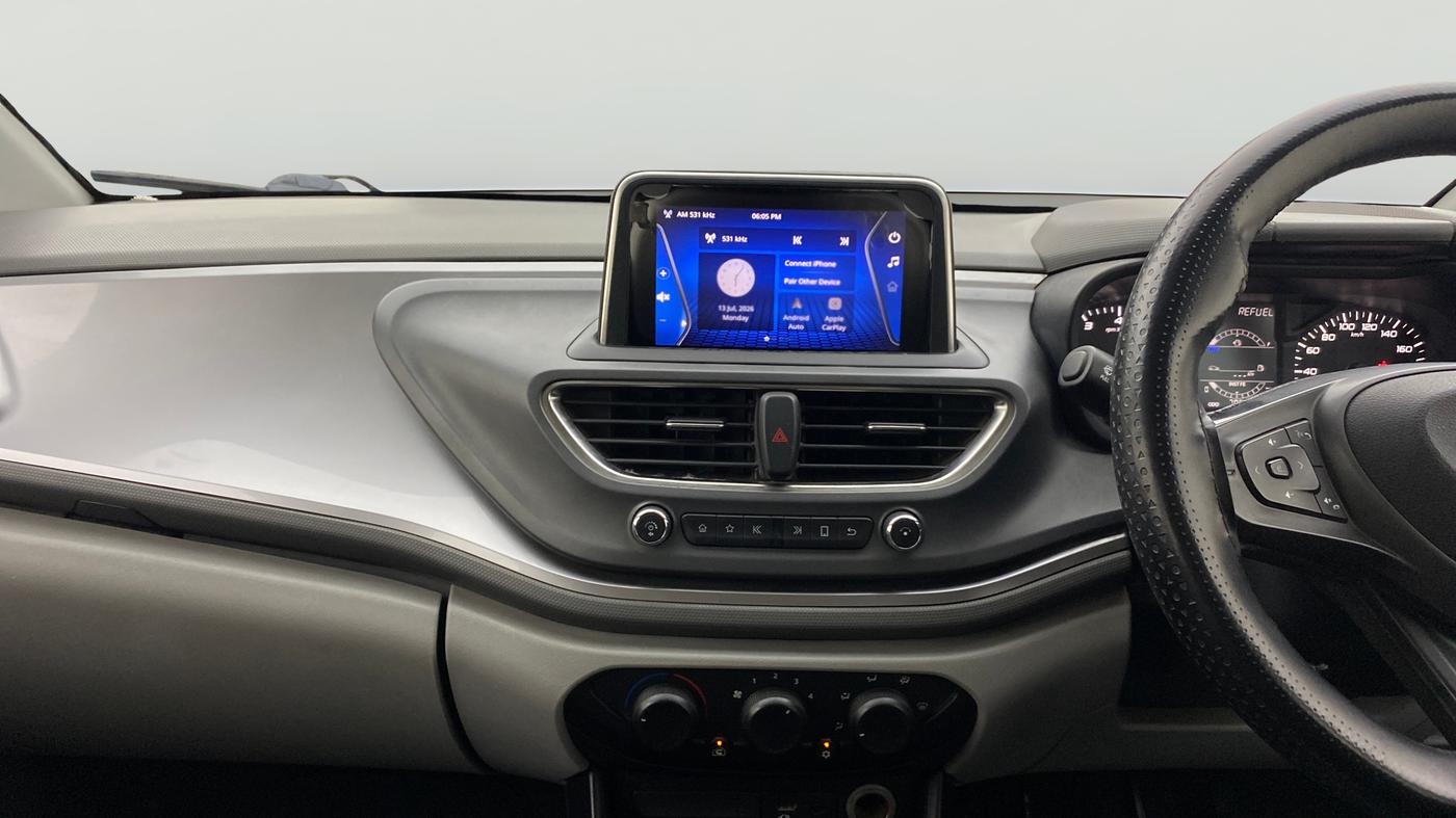 2020 Tata ALTROZ XT PETROL, CNG, Manual, 70,603 km, Air Conditioner