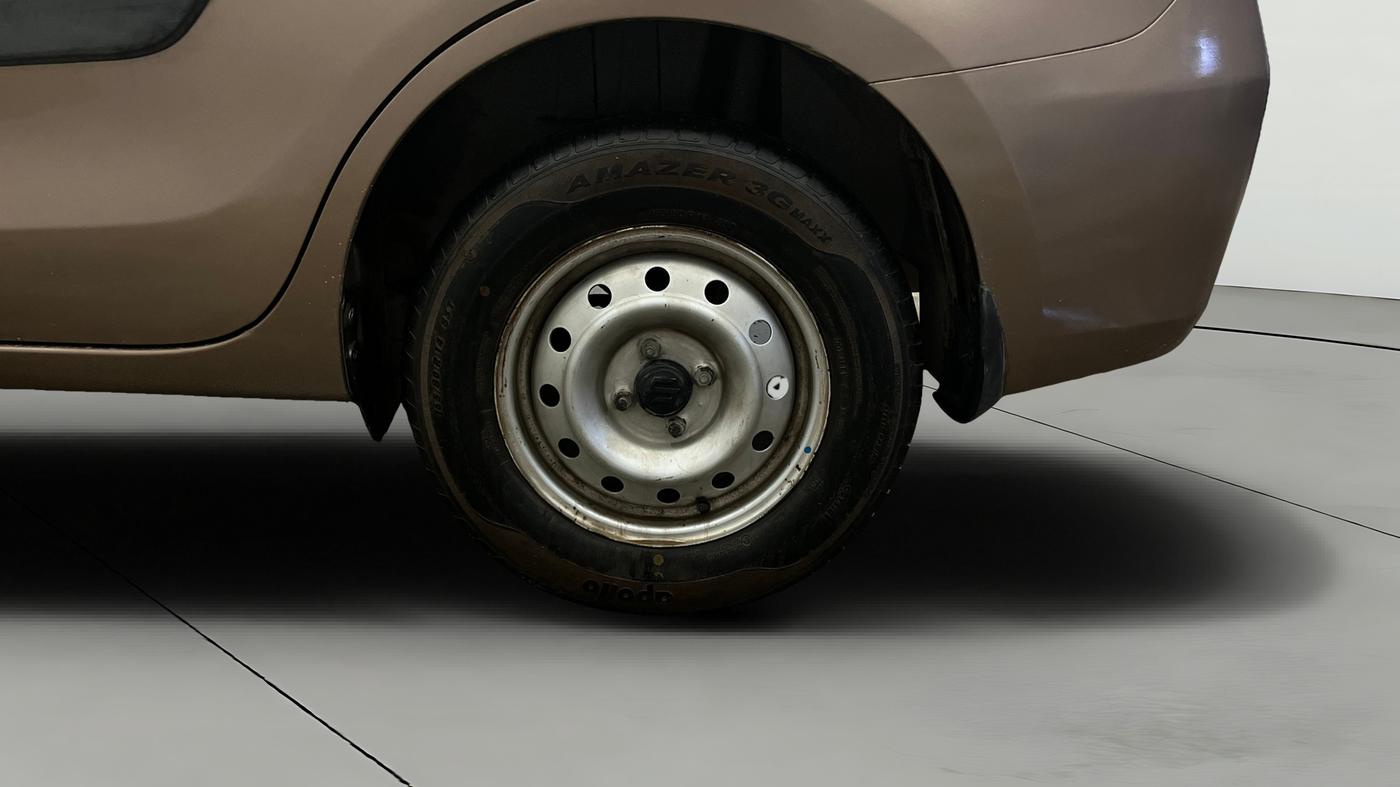 2018 Maruti Dzire LXI, Petrol, Manual, 61,718 km, Left Rear Wheel
