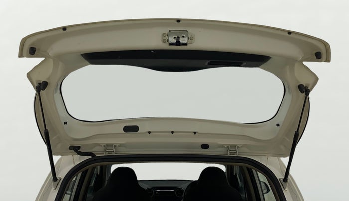 2017 Hyundai Grand i10 MAGNA 1.2 KAPPA VTVT, Petrol, Manual, 11,159 km, Boot Door Open