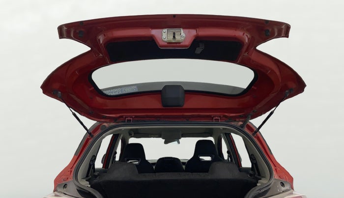 2018 Mahindra KUV 100 NXT K4+ P 6 STR, Petrol, Manual, 68,156 km, Boot Door Open