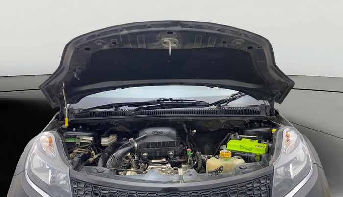 2018 Tata NEXON XMA PETROL, Petrol, Automatic, 72,421 km, Right Front Wheel