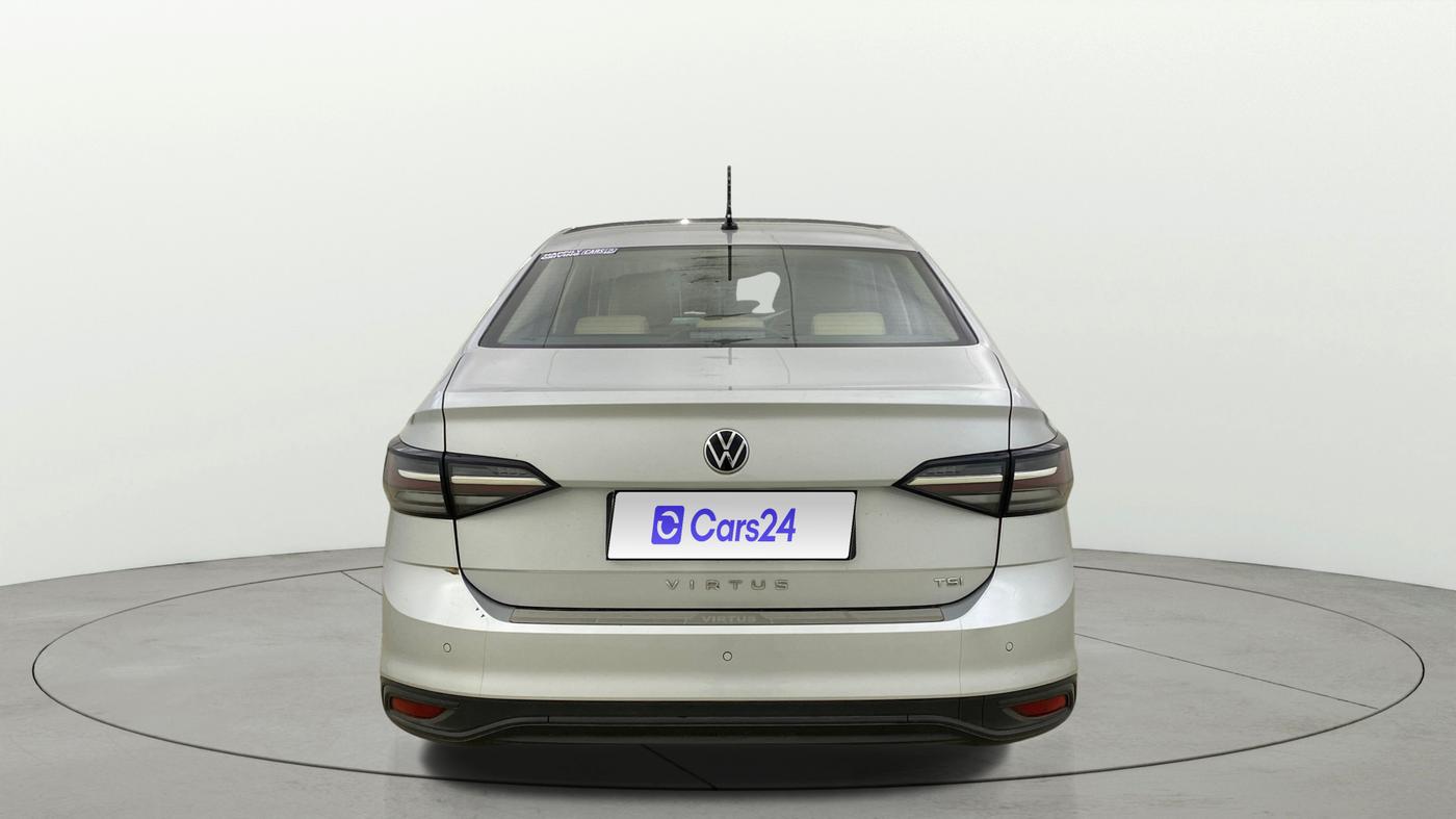 2025 Volkswagen VIRTUS COMFORTLINE TSI 1.0 MT, Petrol, Manual, 1,767 km, Back/Rear