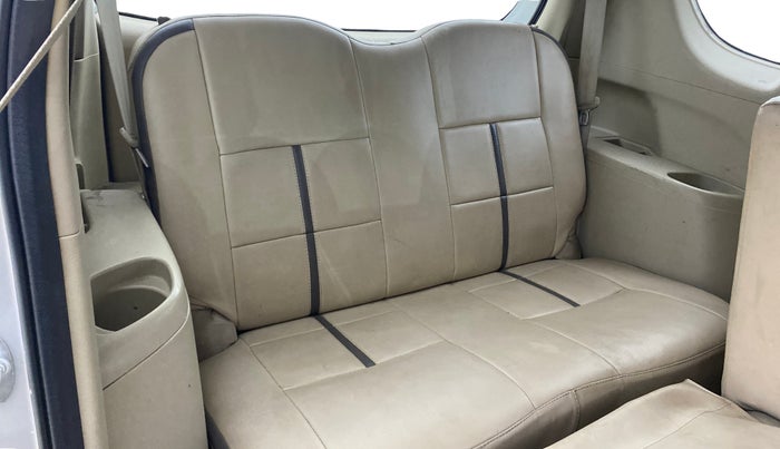 2014 Maruti Ertiga VXI CNG, CNG, Manual, 92,300 km, Third Seat Row ( optional )