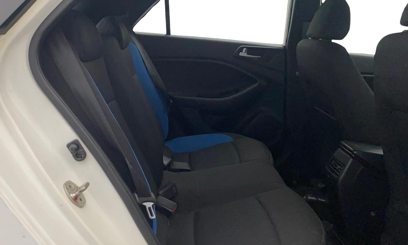 2019 Hyundai i20 Active 1.2 S, Petrol, Manual, 1,35,213 km, Right Side Rear Door Cabin