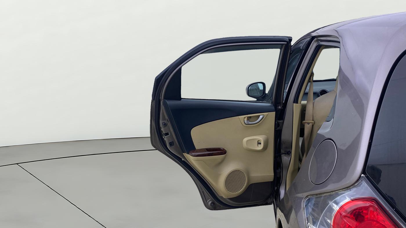 2014 Honda Brio VX AT, Petrol, Automatic, 48,502 km, LHS Rear Door