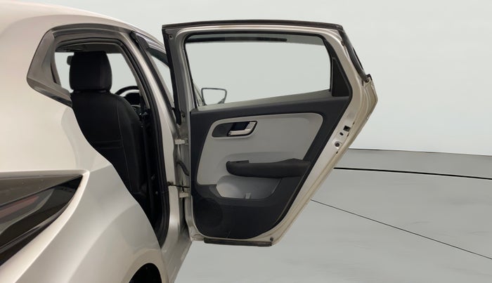 2020 Tata ALTROZ XZ PETROL, Petrol, Manual, 27,394 km, RHS Rear Door