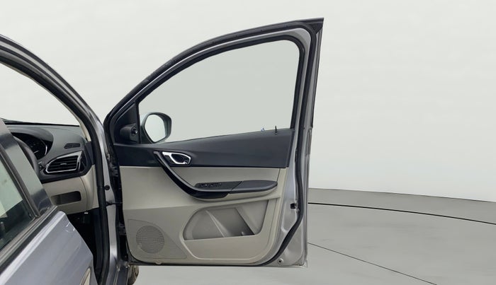 2018 Tata Tiago XZA PETROL, Petrol, Automatic, 63,540 km, RHS Front Door