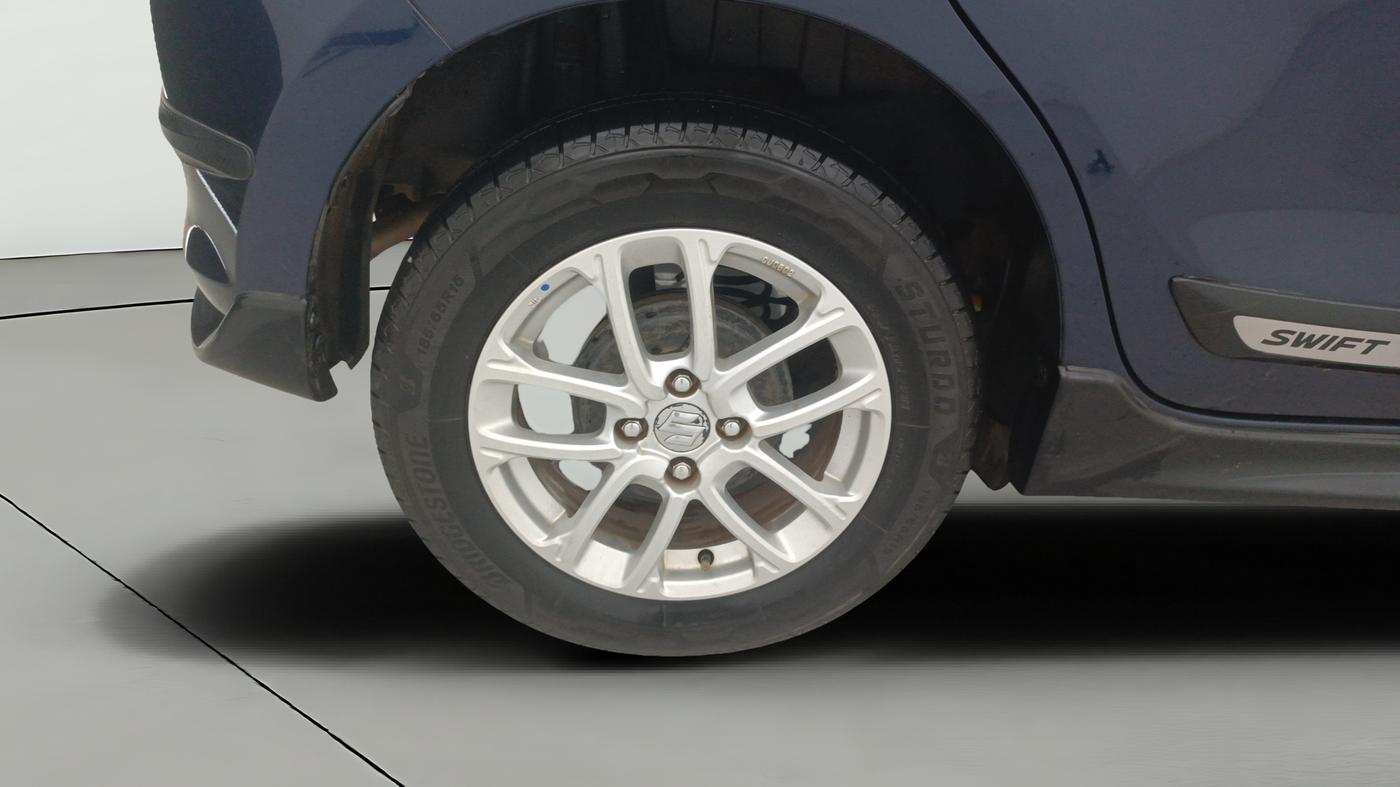 2022 Maruti Swift ZXI, Petrol, Manual, 95,968 km, Right Rear Wheel