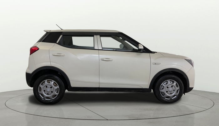 2021 Mahindra XUV300 W4 1.5 DIESEL, Diesel, Manual, 25,791 km, Right Side View
