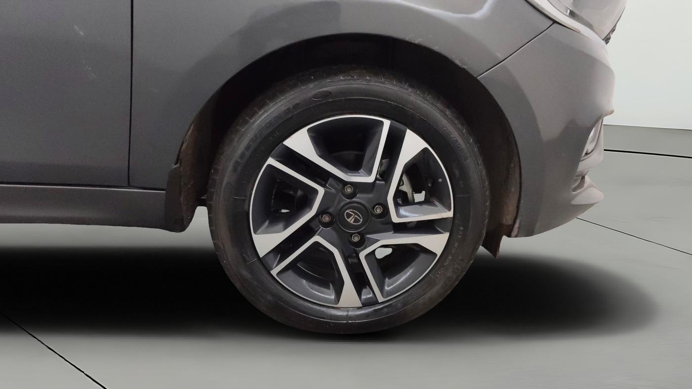 2021 Tata Tiago XZA PLUS PETROL, Petrol, Automatic, 5,899 km, Right Front Wheel