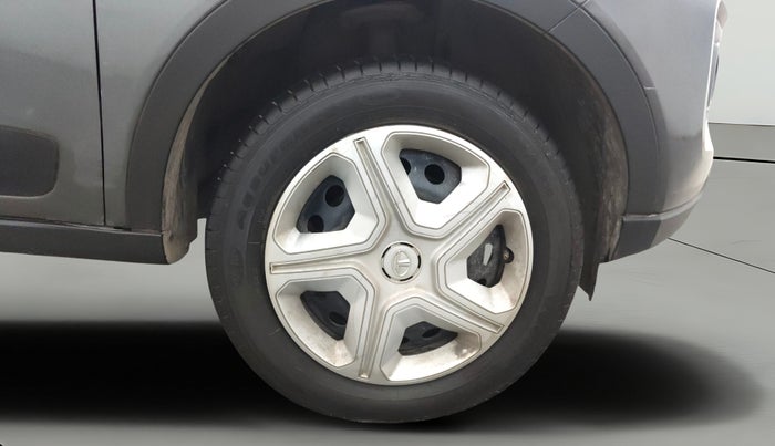 2023 Tata NEXON XM PLUS SUNROOF PETROL, Petrol, Manual, 35,466 km, Right Front Wheel