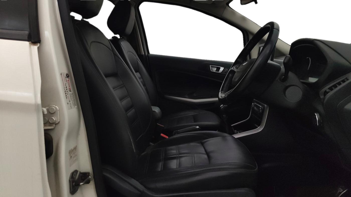 2018 Ford Ecosport TITANIUM 1.5L DIESEL, Diesel, Manual, 1,34,447 km, Right Side Front Door Cabin