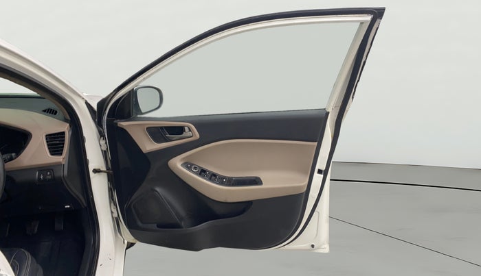 2017 Hyundai Elite i20 ASTA 1.4 CRDI (O), Diesel, Manual, 1,19,710 km, RHS Front Door