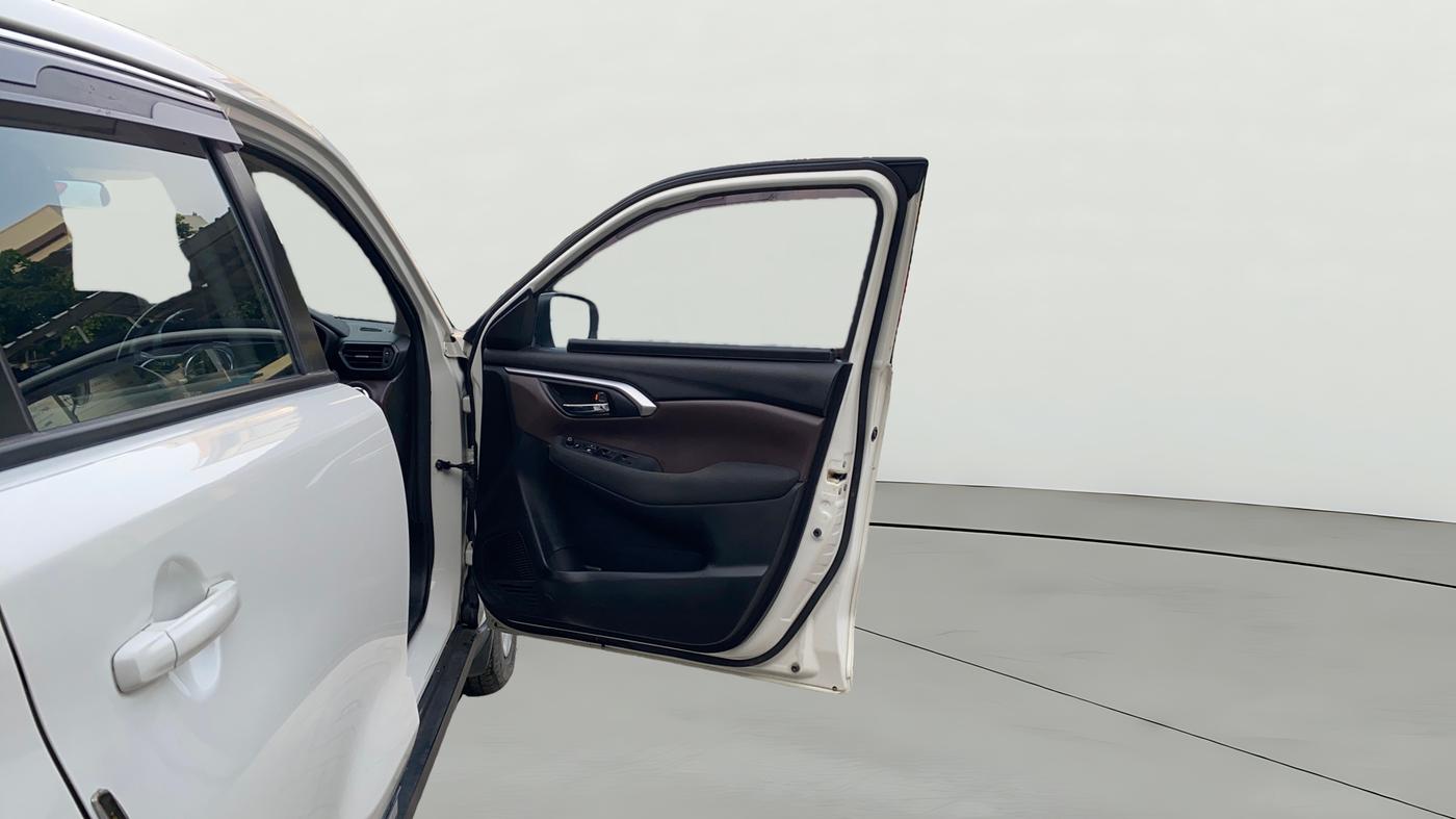2025 Maruti Grand Vitara SIGMA SMART HYBRID, Petrol, Manual, 43,925 km, RHS Front Door