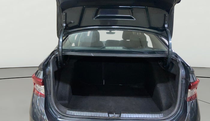 2022 Skoda SLAVIA STYLE 1.0L TSI AT, Petrol, Automatic, 39,763 km, Boot Open Zoomed View