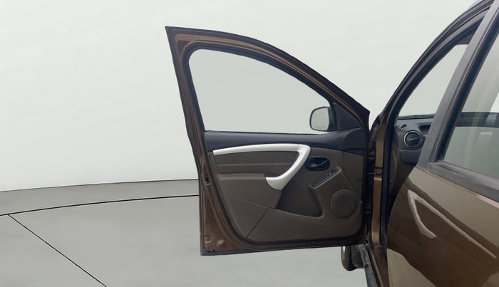 2016 Renault Duster RXL PETROL, Petrol, Manual, 52,815 km, LHS Front Door